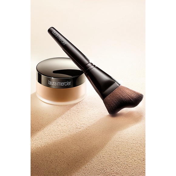 laura mercier Other - LAURA MERCIER TRANSLUCENT SETTING POWDER-GLOW